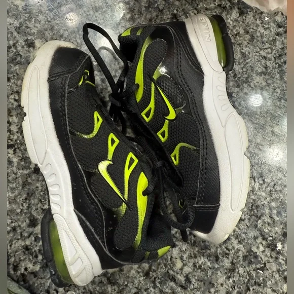 Nike Air Max Plus Shoes Black/Volt/Dark Grey/White Size 7c Toddler - Picture 3 of 3